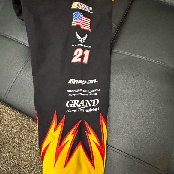 NASCAR Team Caliber Roush Racing Jacket driver is #21 Ricky Rudd - Picture 5 of 7